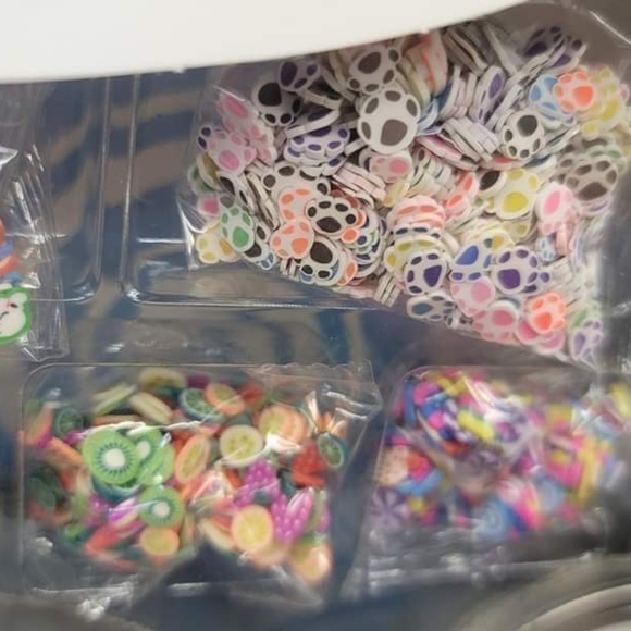 Crazy Aarons Hide Inside Design Studio Set - Picture 6 of 9